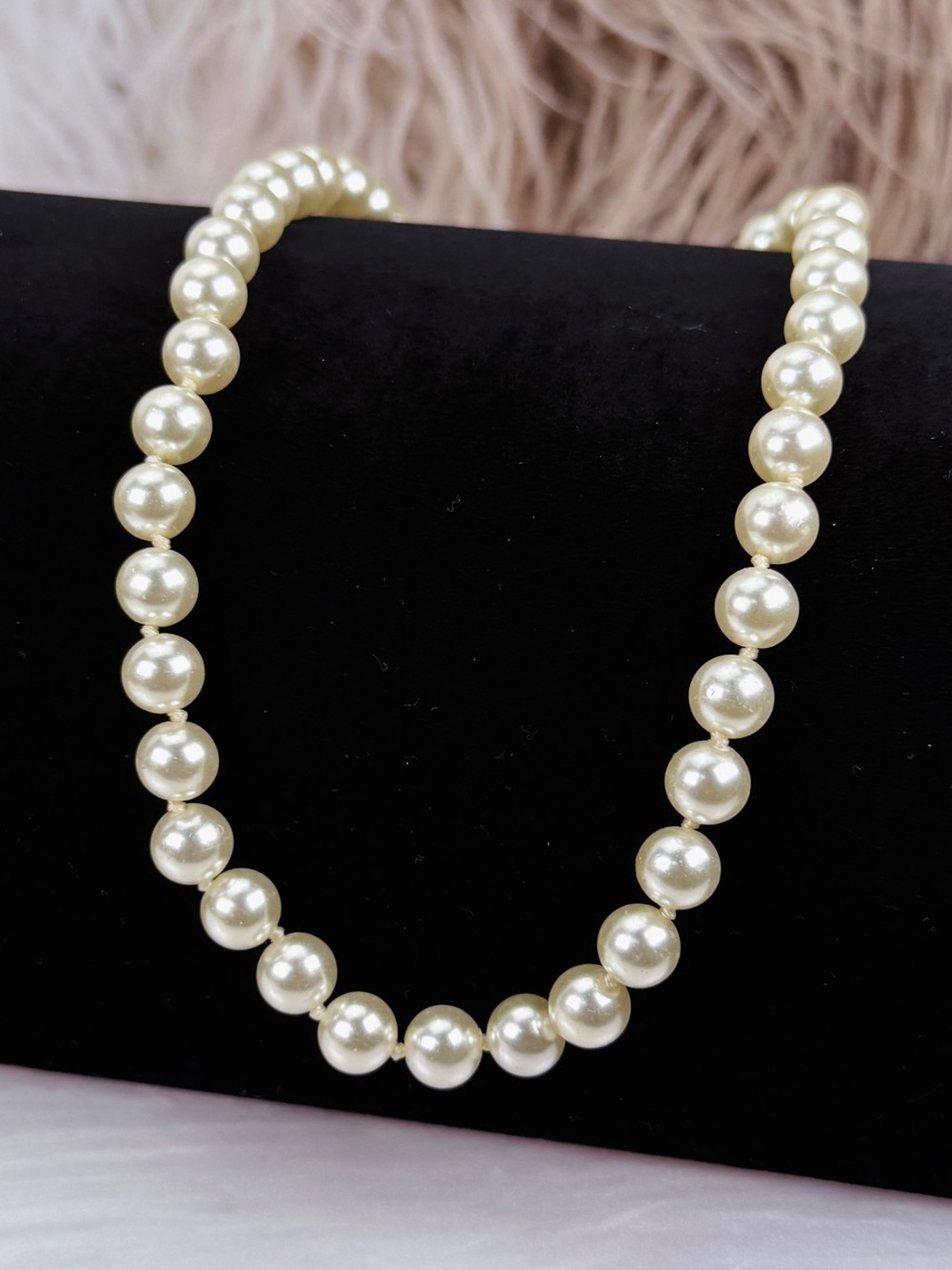 Vintage Cream Faux Pearl Bead Necklace Screw Barrel Clasp